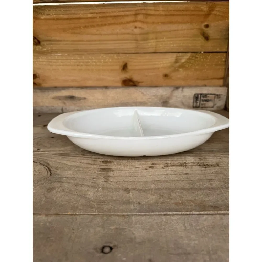 Vintage White Pyrex 1‎ 1/2 Qt Milk Glass Divided Casserole Dish 1.5 Quart 1083